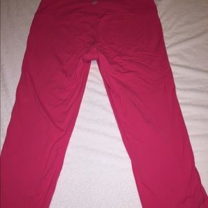 Athleta Chatarunga Capri